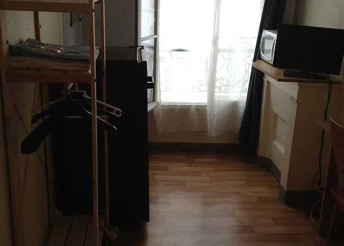 Au Royal Mad Hotel Paryż