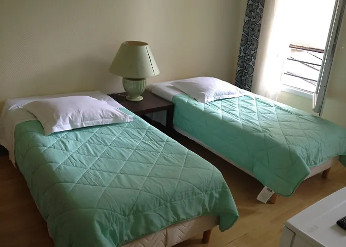 Au Royal Mad 3* Paryż