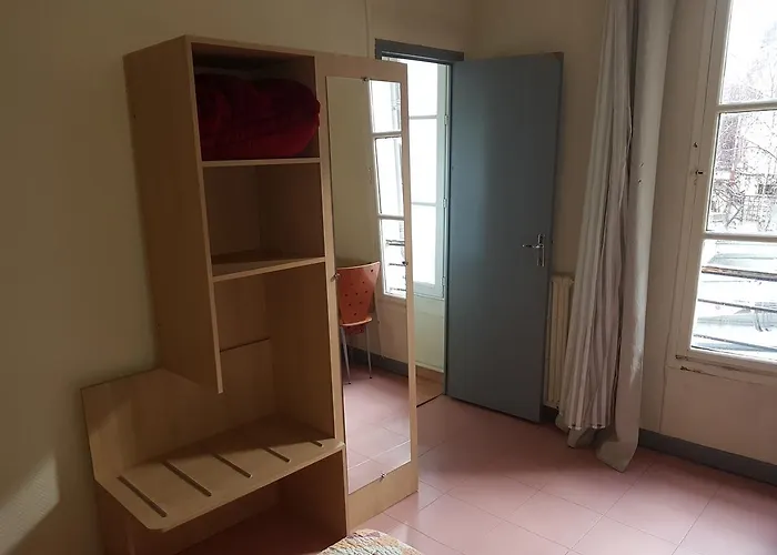 Au Royal Mad 3* Paryż