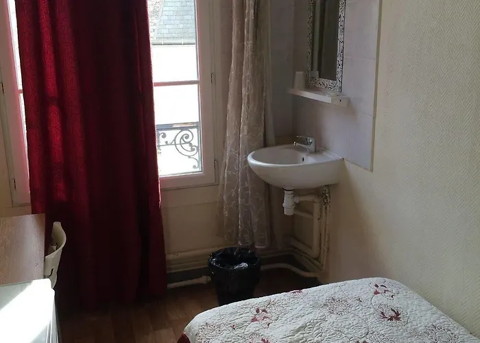 Au Royal Mad Hotel Paryż