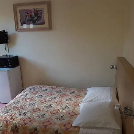 Hotel Au Royal Mad 3*