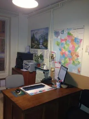 Au Royal Mad 3* Paris