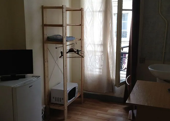 Au Royal Mad 3*