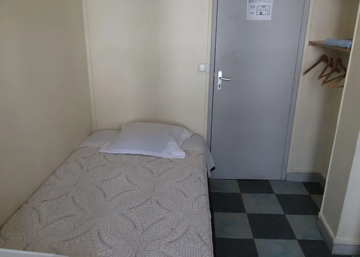 Au Royal Mad Hotell 3*