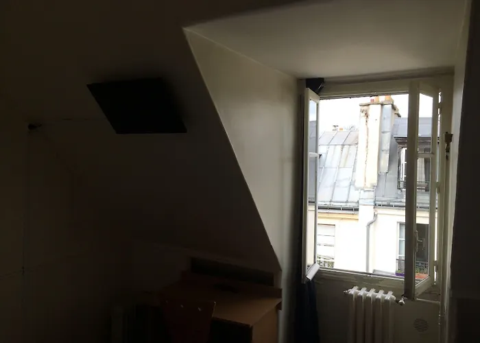 Hotell Au Royal Mad 3*