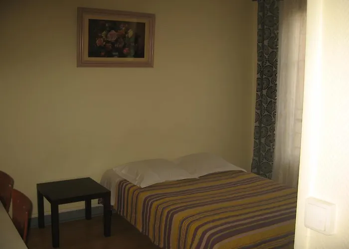 Hotell Au Royal Mad 3*