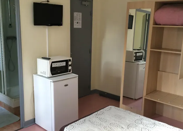 Au Royal Mad 3* Paris