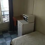 Au Royal Mad Hotel Paříž