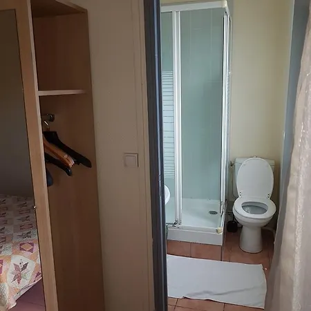 Au Royal Mad 3* Париж